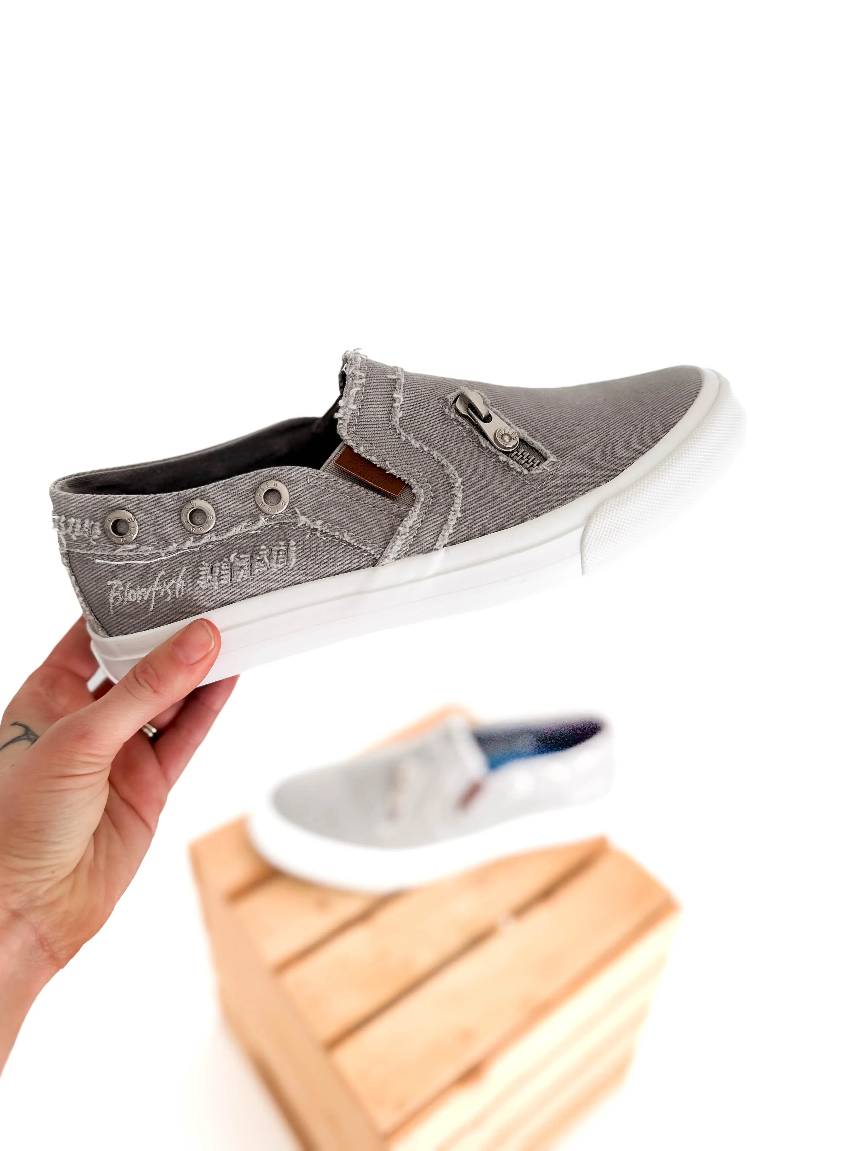 BLOWFISH Mariachi Slip On- GRAY