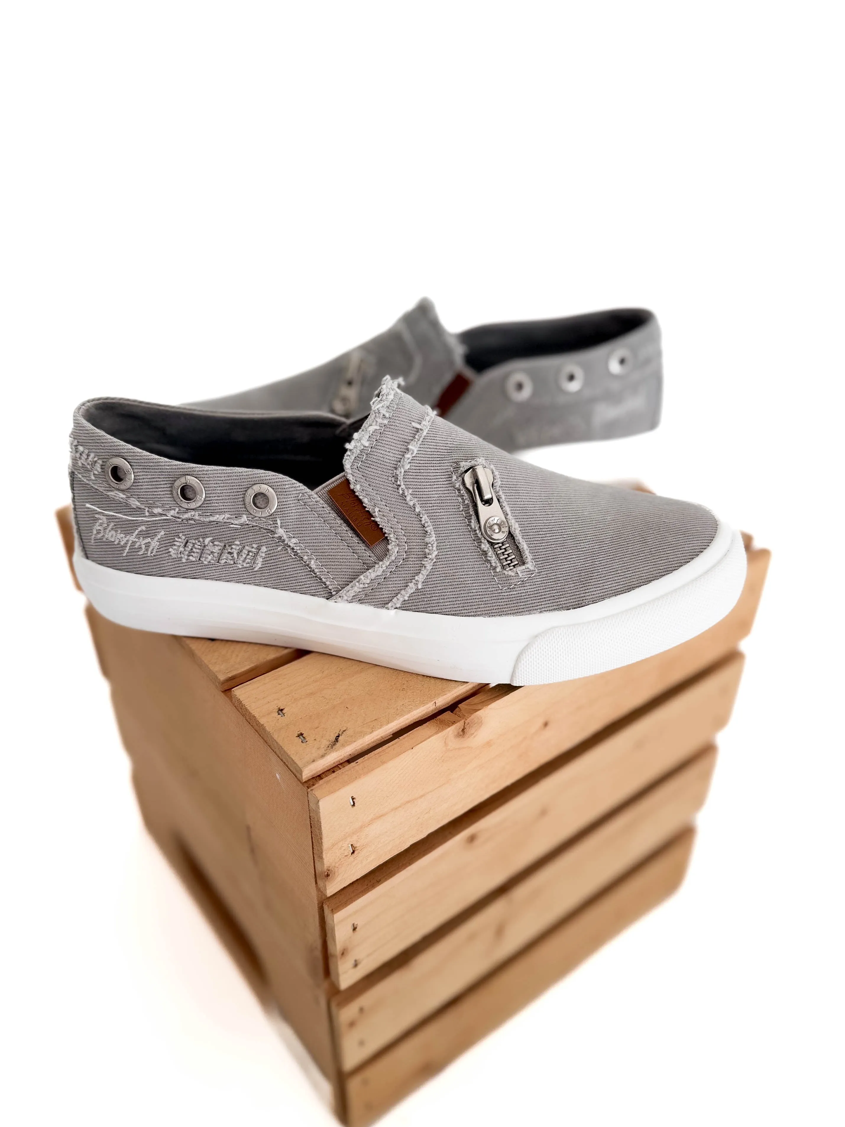 BLOWFISH Mariachi Slip On- GRAY
