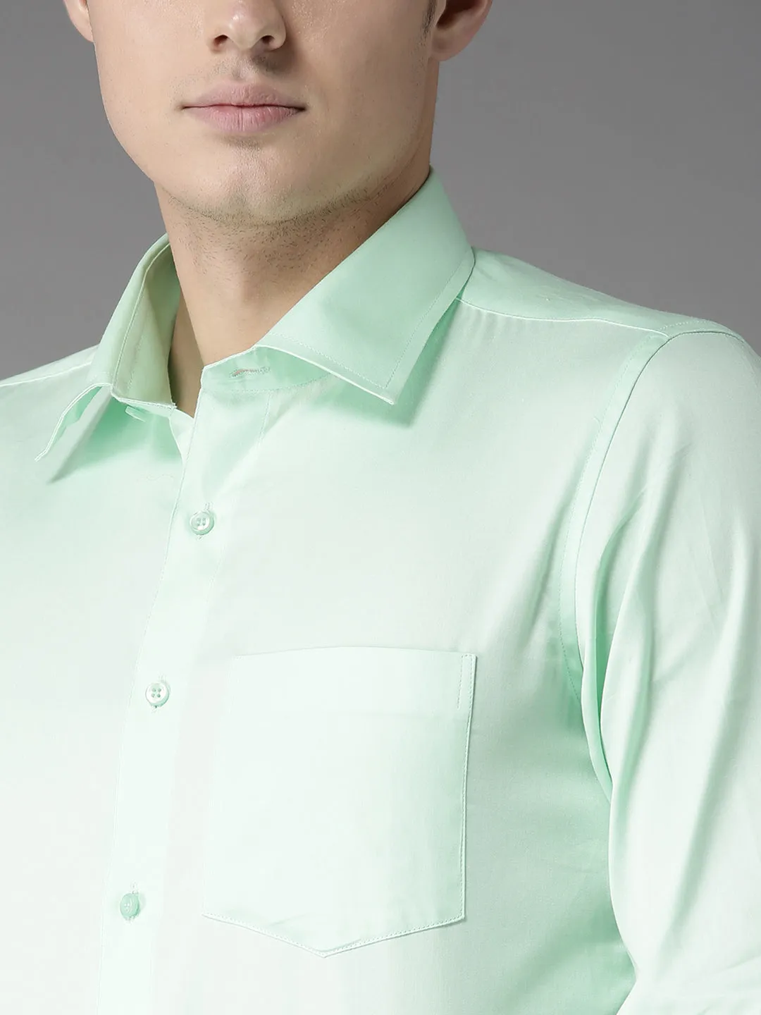 Green: Regular Fit Solid Formal Shirt
