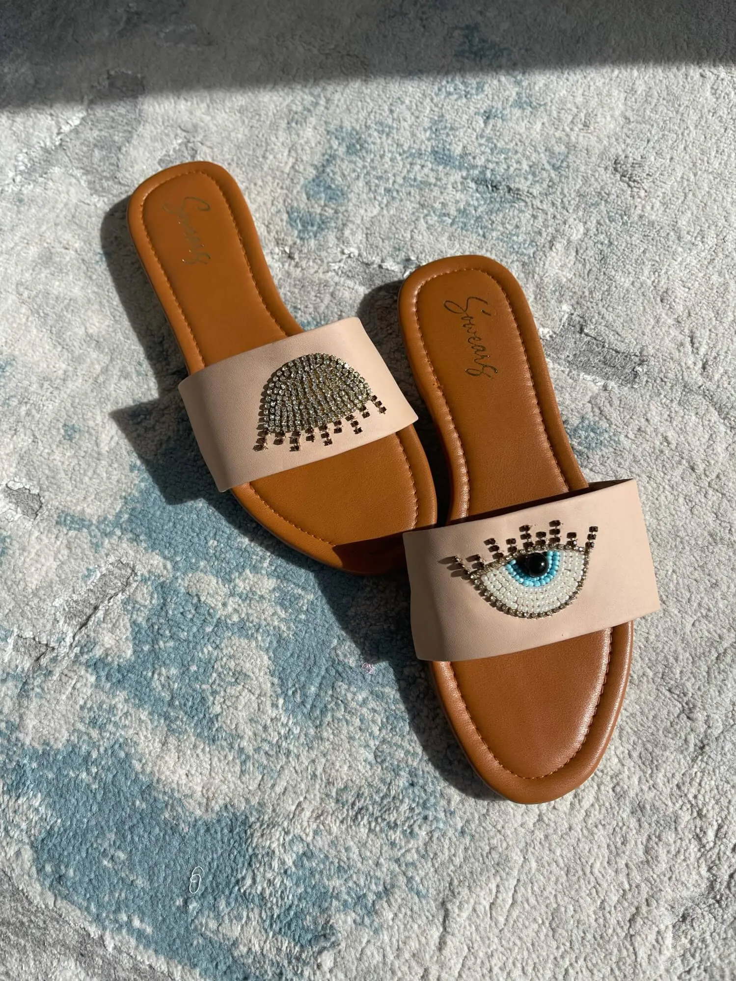 Lets Wink Flats