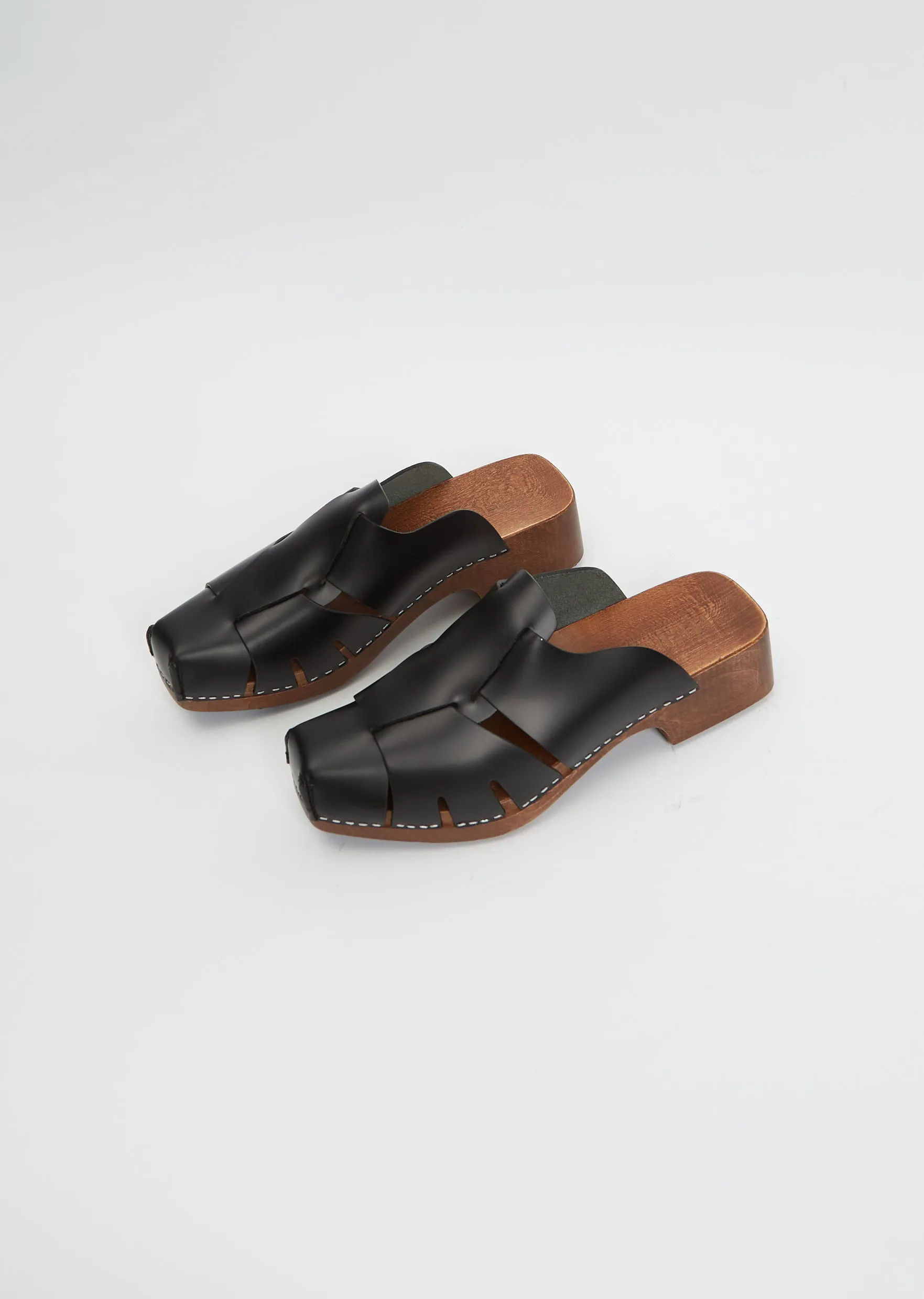 Licia Mule Clog — Black