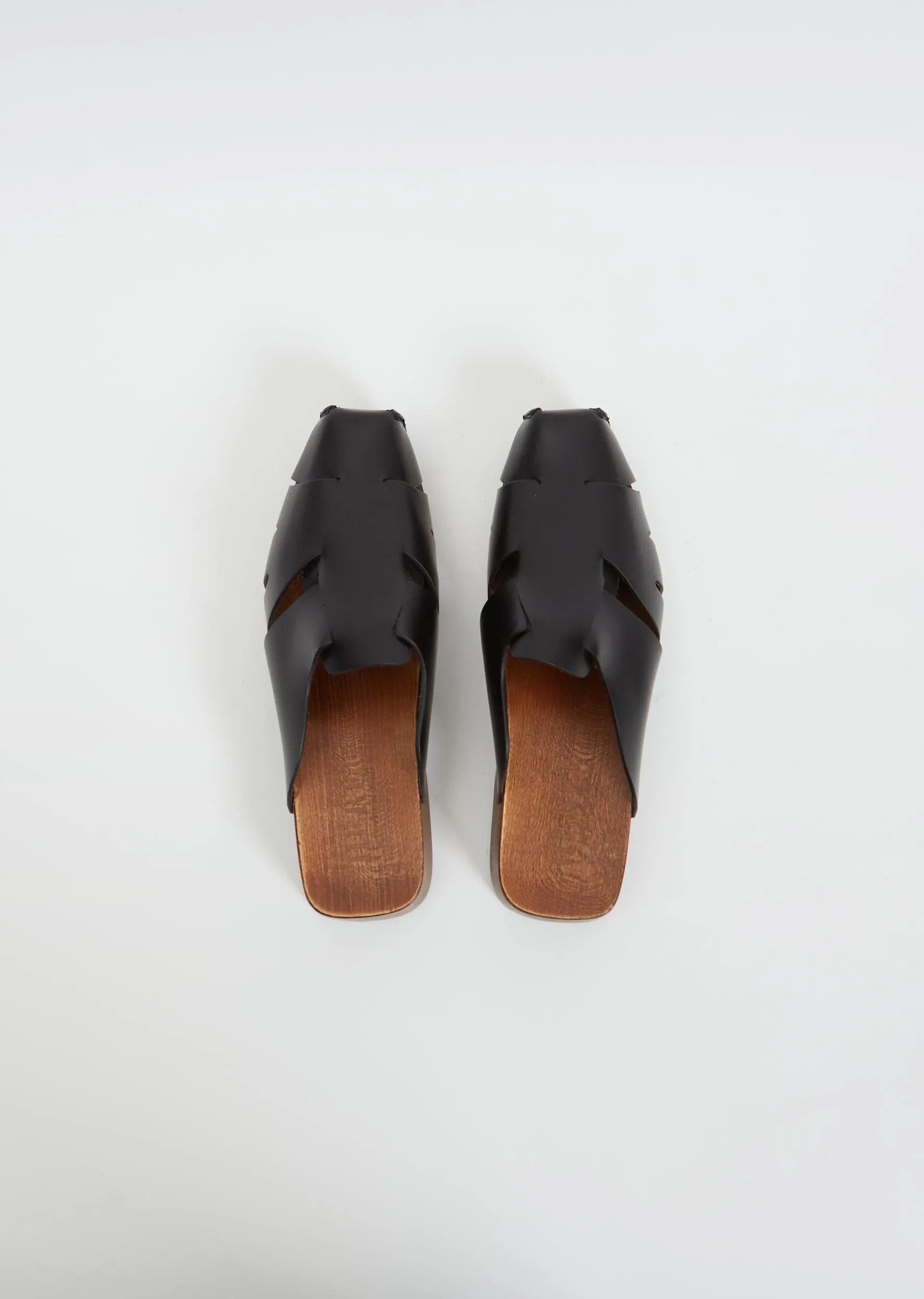 Licia Mule Clog — Black