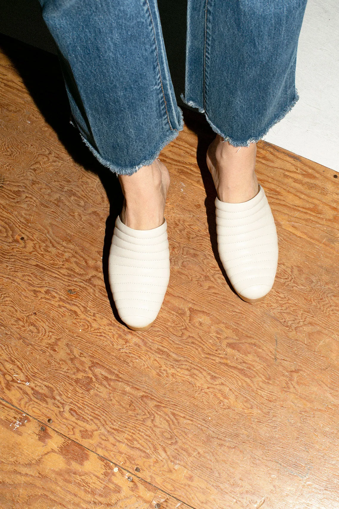 Off White Ribbed Clog